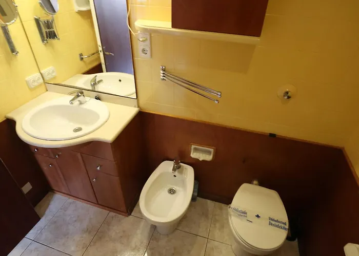 Amplio 8 Pax Con Parking, Cerca De La Playa En S'agaro - Es-298-27